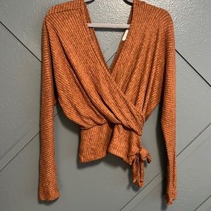 Adorable shirt by Lush, rust colored.  Size M.  Purchased new, wore once.